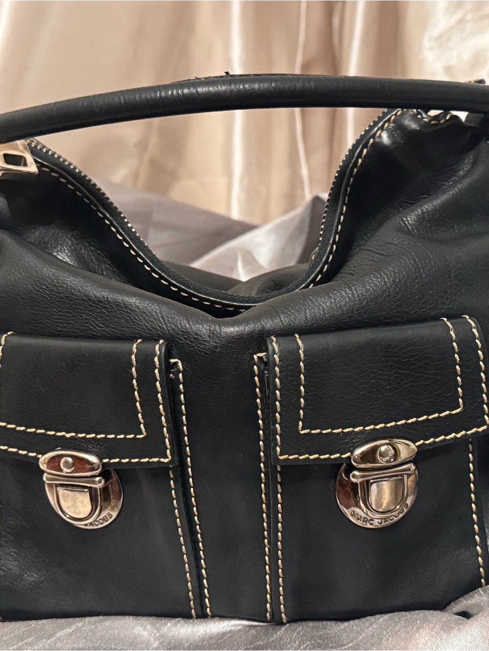 Marc Jacobs Blake Black Leather hobo Bag with Cream Contrast Stitching - Picture 2 of 16